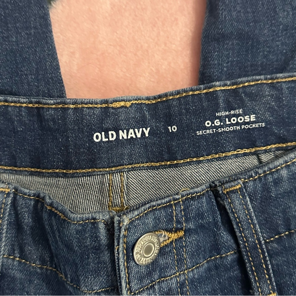 Old Navy Women’s Carpenter Style Straight Leg Jeans - Picture 5 of 5